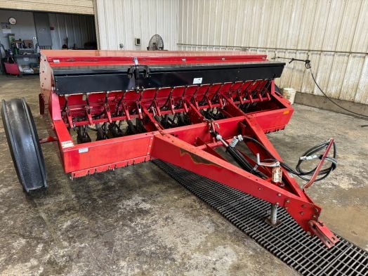 Case IH 5100 10' grain drill 