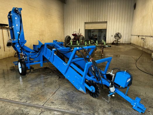 US Small Farm Equipment 1 row potato digger
