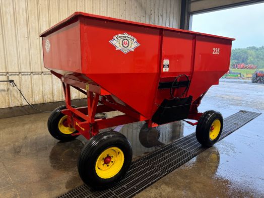 Unverferth 235 bin wagon with Pequea gear
