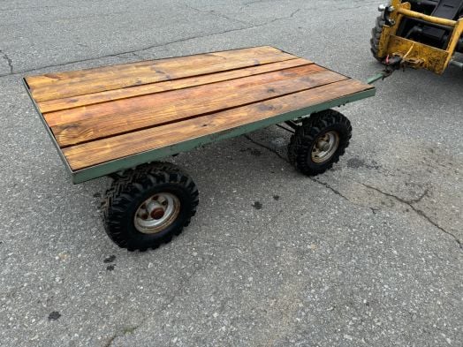Green 3.5' x6' flat wagon 