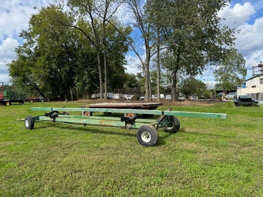Unverferth 30' header cart HT30