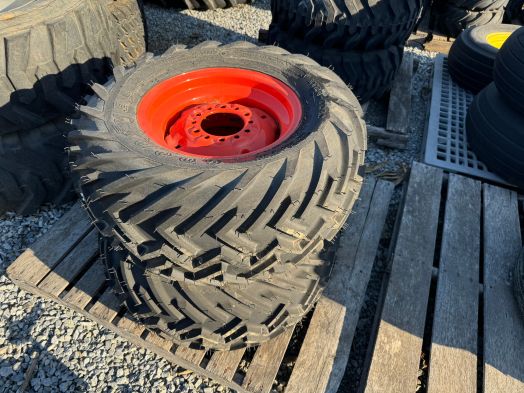 Goodyear 31x15.50-15 terra turf and rims