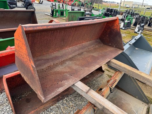 Kubota 70" pin on bucket 