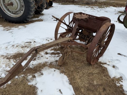Farquhar 1 row potato planter 