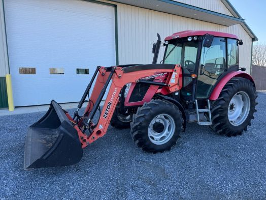 Zetor Proxima 120 MFD cab tractor with loader