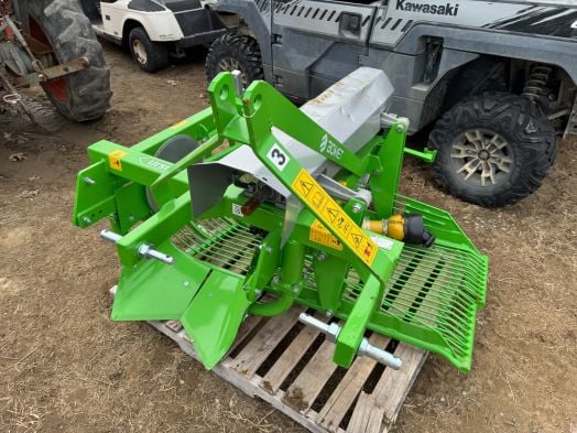 Bomet 1 row 3pt potato digger