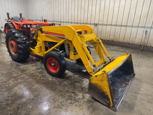 Massey Ferguson 135 tractor with loader