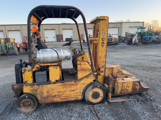 Cat T80C forklift as-is