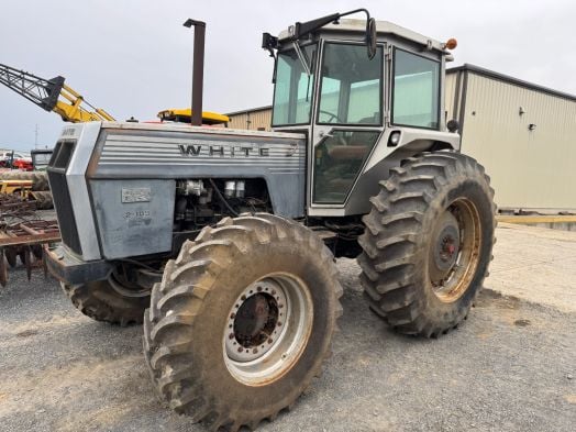 White 2-105 cab 4wd tractor