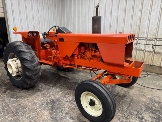Allis Chalmers 170 gas tractor 