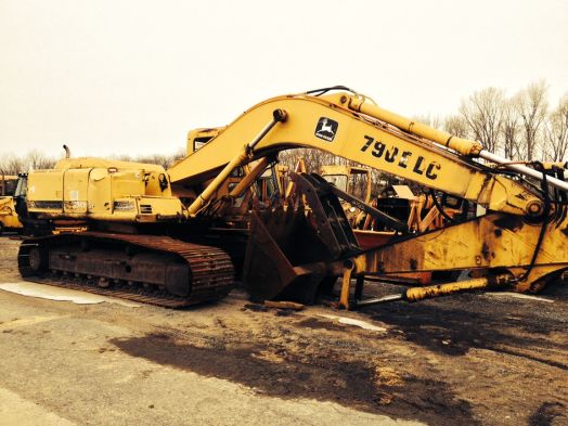John Deere 790E Salvage Unit 