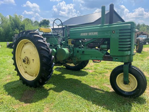 John Deere A tractor with single front wheel
