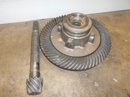 Case-international Differential With Ring Gear & Pinion