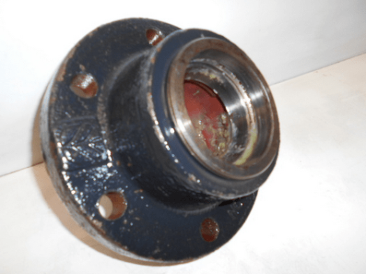 New Holland Front Hub