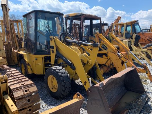 Cat 904B Salvage Unit
