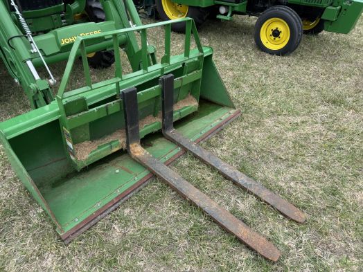John Deere Frontier 42" pallet forks 