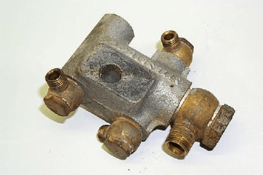 Massey Ferguson Relief And Leakoff Valve Assembly