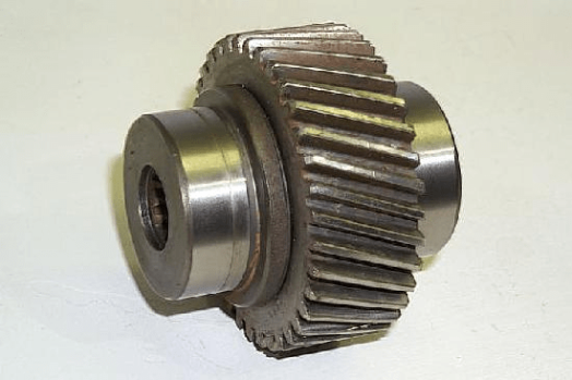 White Hyd Pump Drive Gear With Shaft