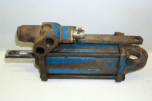 Ford Power Steering Cylinder