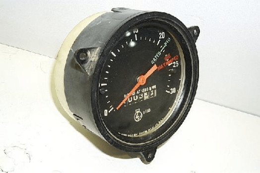 Case-international Tachometer