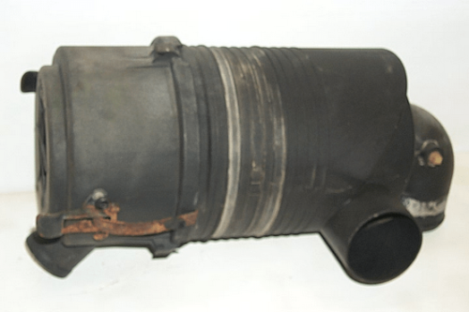 Case Air Cleaner Assembly