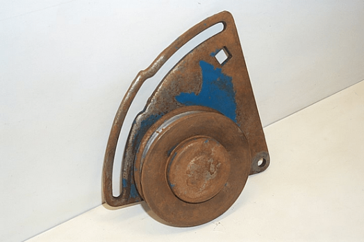 Ford Idler Pulley & Bracket Assembly