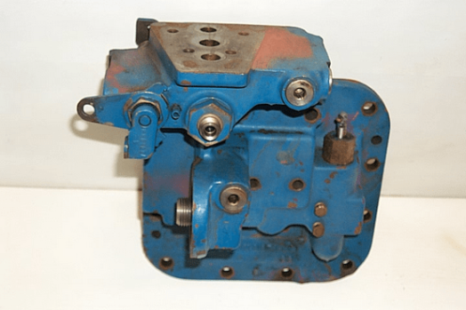 Ford Pump Mounting Cover & Valve Assembly