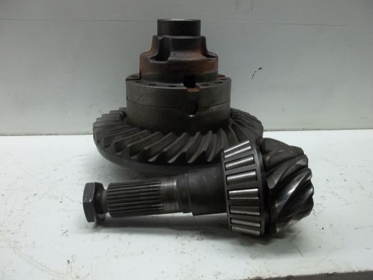 FRONT DIFFERENTIAL ASSEMBLY WITH RING & PINION