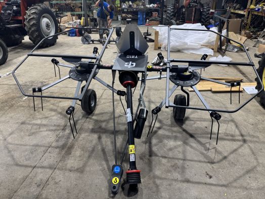 IronCraft 2 star hay tedder model T210 