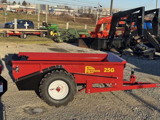 Farmco 25G ground drive manure spreader