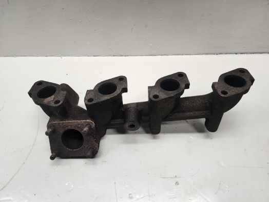 EXHAUST MANIFOLD