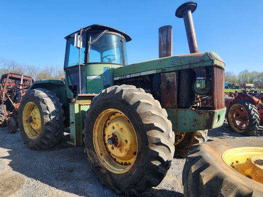 John Deere 8640 Salvage Tractor