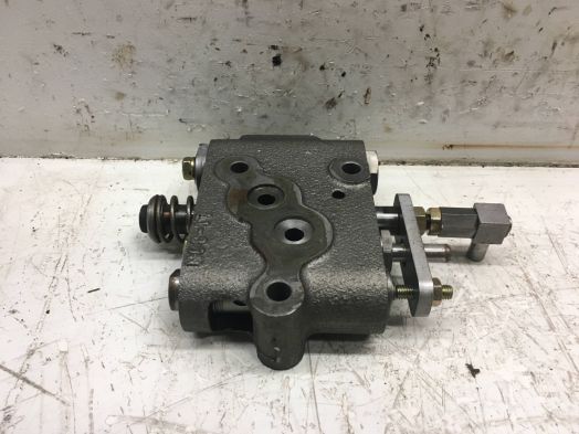 KU HYD CONTROL VALVE  L2800   @