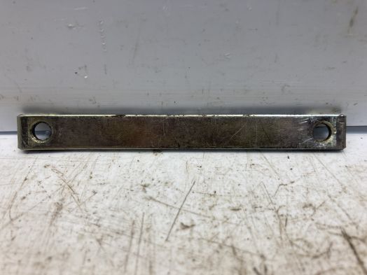 CONNECTING PLATE