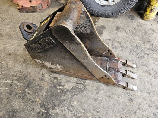Wain Roy 12" backhoe bucket