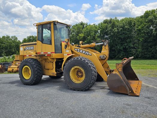 John Deere 544H wheel loader