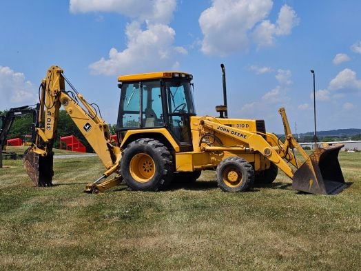 1991 John Deere 310D backhoe loader