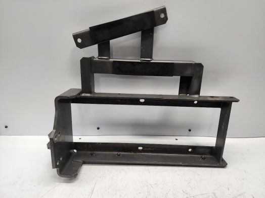FUEL TANK STAY