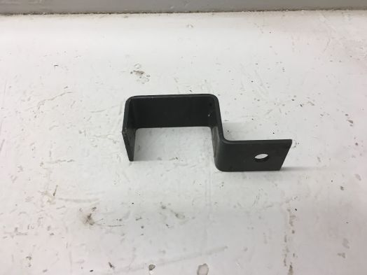 KU BRACKET, OIL COOLER  M125X