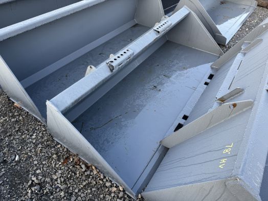Gray 78" low profile bucket