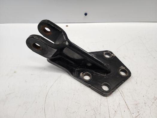 Case-international Stabilizer Bracket