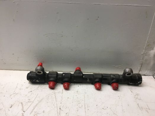 FUEL RAIL