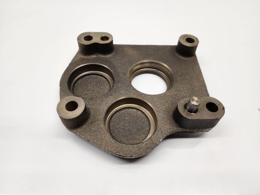 TRANSMISSION BEARING SUPPORT