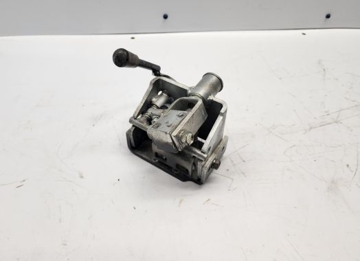 LOADER VALVE LINKAGE