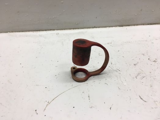 KU DUST CAP (RED)  L5240