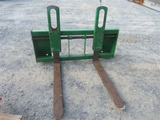 John Deere 40" pallet forks 500 series QA