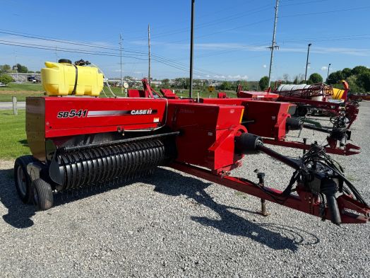 Case IH SB541 small square baler with thrower