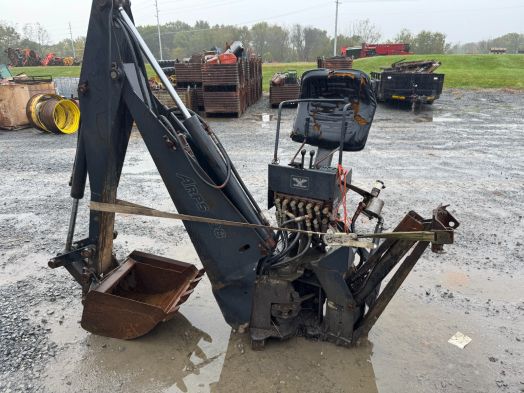 Arps 90 3pt backhoe with pto pump