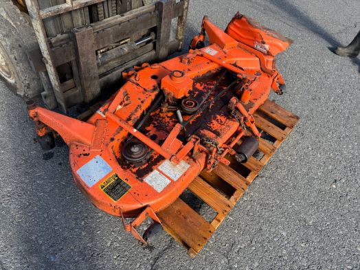 Kubota RC60-92H mower deck off B9200 hydro tractor