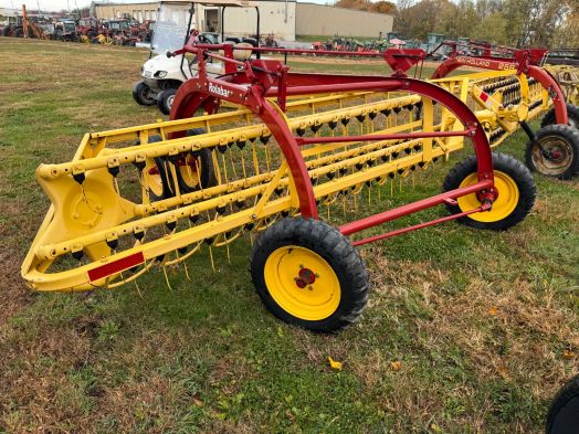 New Holland 260 Rolabar rake right hand delivery